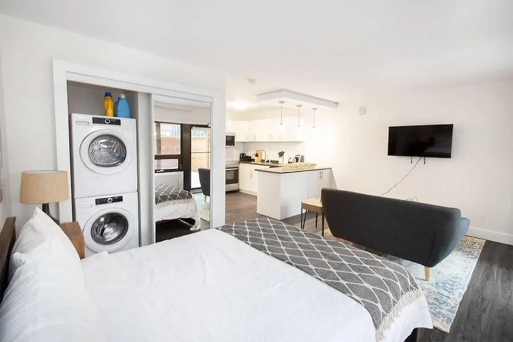 Cozy Studio On 4Th Floor With Wi-Fi, Patio, Parking & Laundry! Apartment Winnipeg Canada